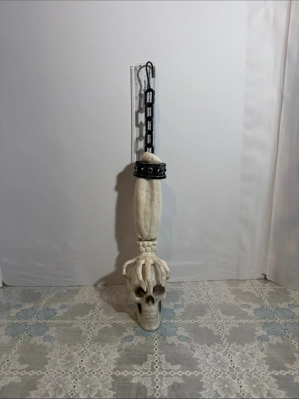 animated Gemmy Hanging Skeleton Arm and Hand Door Knocker prop make sounds